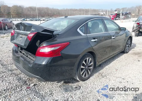 2018 Nissan Altima 2.5 Sv z USA, uszkodzony, nr VIN 1N4AL3AP0JC253656